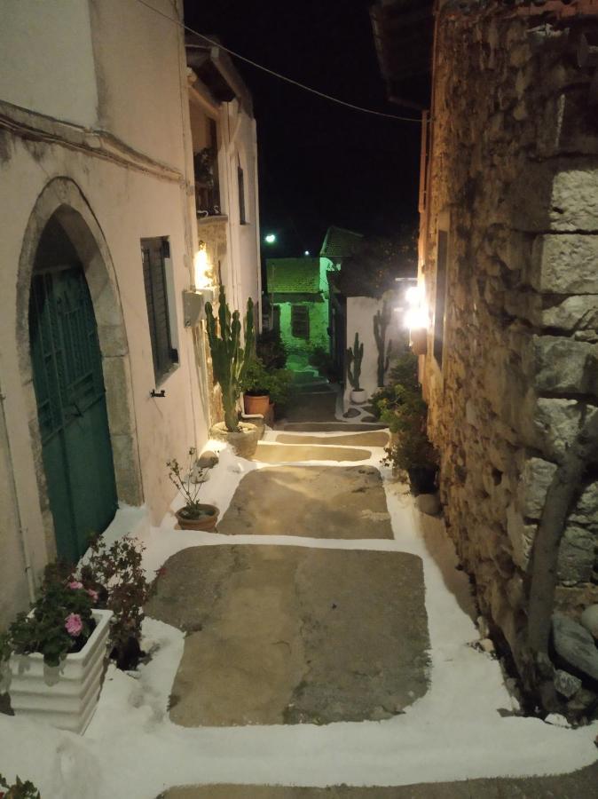 Nektarios House Appartement *